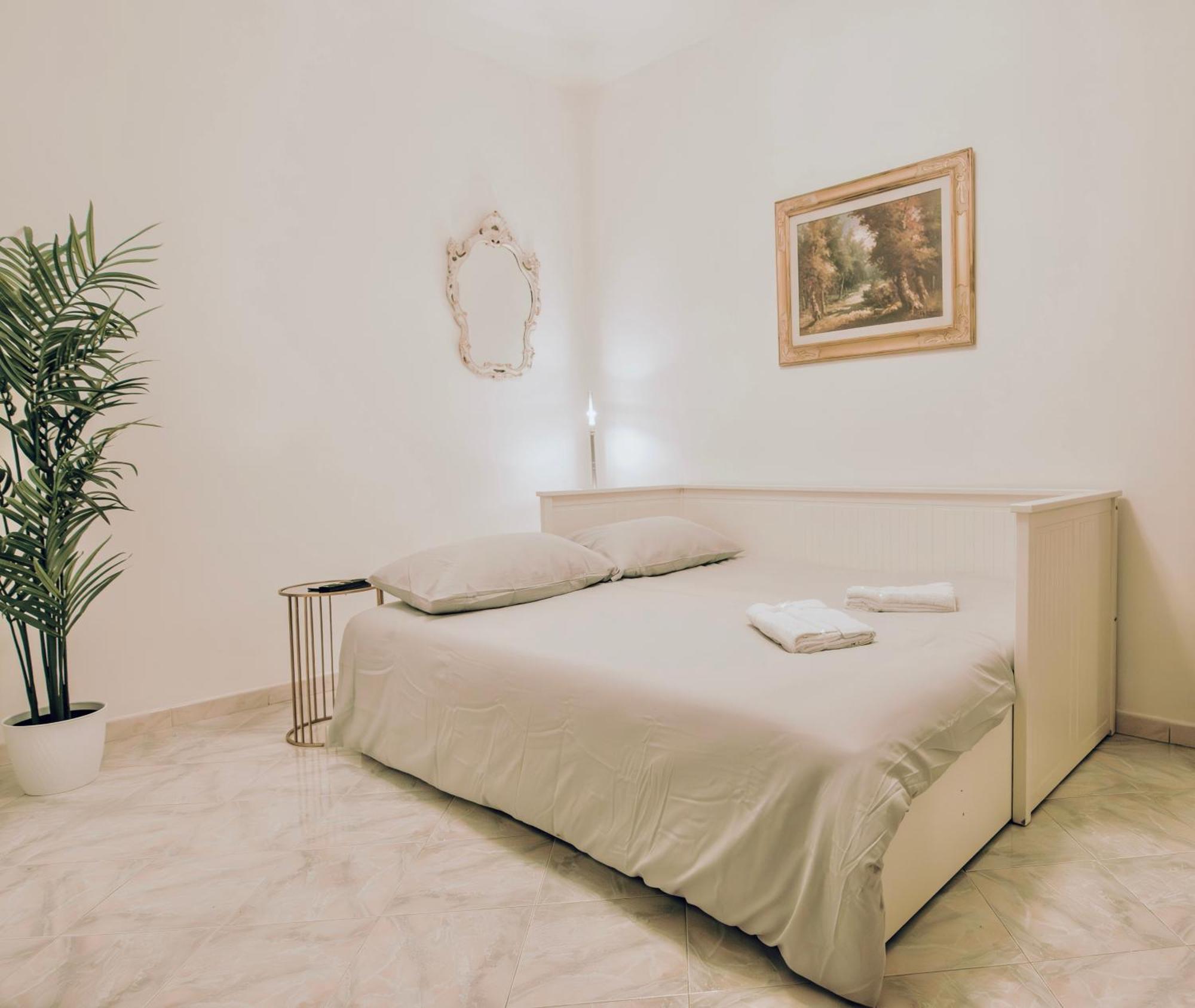 Golden Luxury Home - San Giovanni - 10 Min To Basilica Of San Giovanni - 25 Min To Colosseum Rome Exterior photo